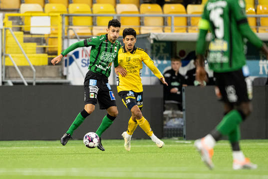 Varbergs Dion Krasniqi och Elfsborgs Ahmed Qasem