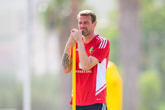 Manager Magnus Andersson of the Swedish women's national