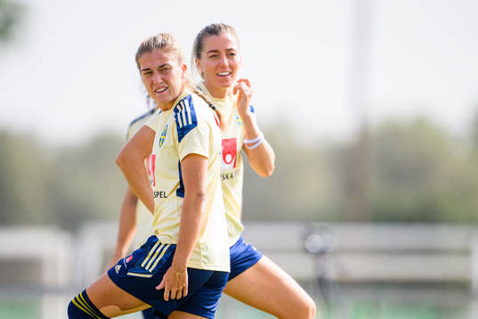 Filippa Angeldahl and Linda Sembrant of the Swedish women's