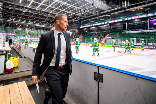 Head coach Cam Abbott of Rögle