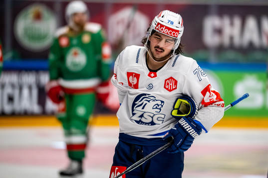 Kyen Sopa of ZSC Lions looks dejected