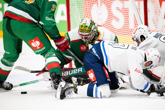 Jerome Bachofner and Willi Riedi of ZSC Lions against