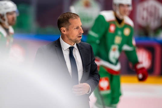 Head coach Cam Abbott of Rögle