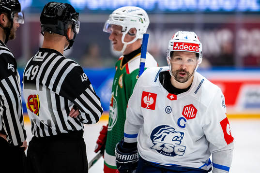 Patrick Geering of ZSC Lions looks dejected
