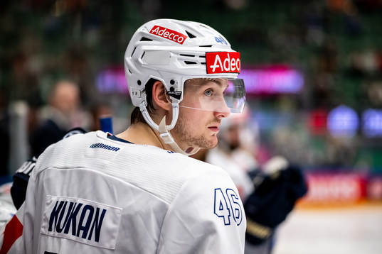 Dean Kukan of ZSC Lions