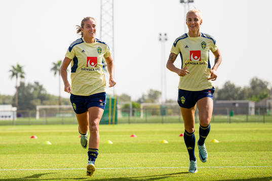 Filippa Angeldahl and Nathalie Björn of the Swedish