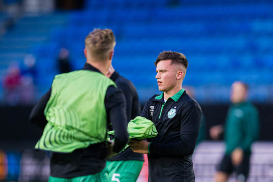 Justin Ferizaj of Shamrock Rovers warms up