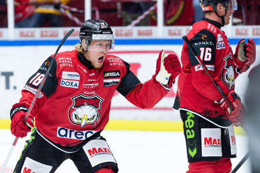 Malmö Redhawks Marcus Sylvegård jublar