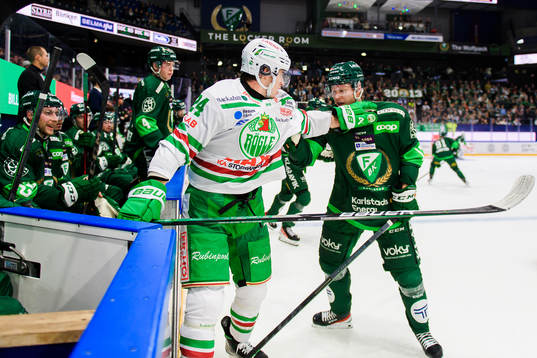 Rögles Marco Kasper och Färjestads Daniel Viksten