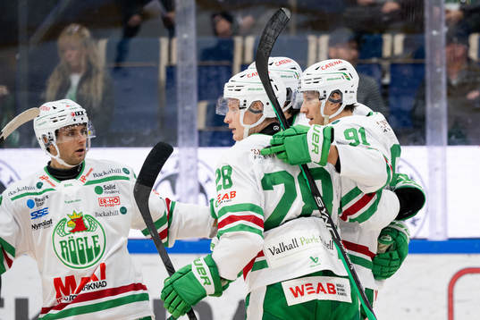 Rögles Adam Tambellini jublar