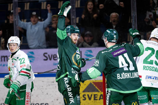 Färjestads Marcus Westfält jublar