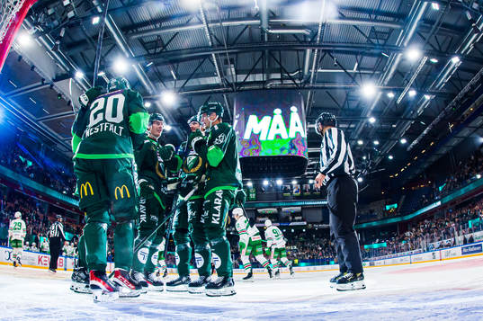 Färjestads spelare jublar