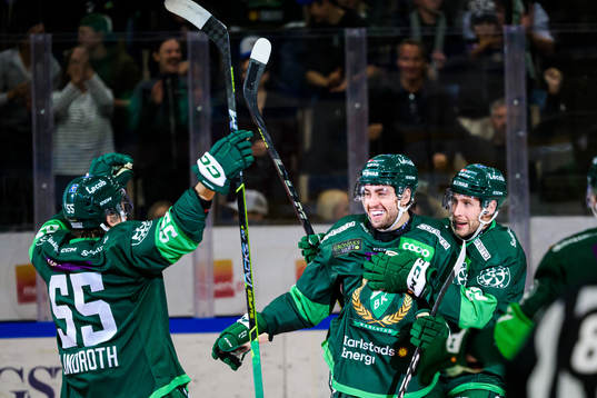 Färjestads Remi Elie och Per Åslund jublar