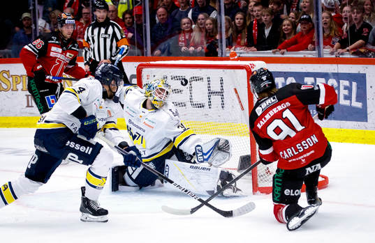 Örebros Leo Carlsson gör 1-0