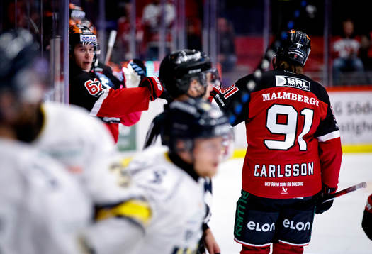 Örebros Leo Carlsson jublar