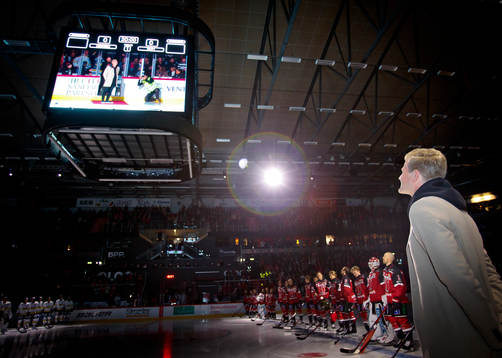 Racerföraren  Marcus Eriksson hyllas