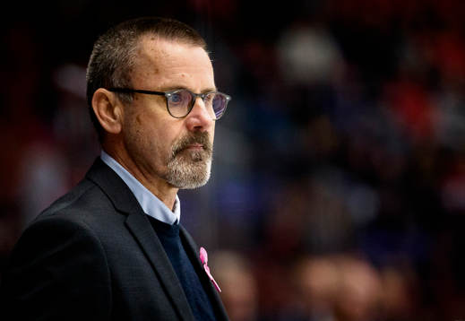 s huvudtränare Tommy Samuelsson