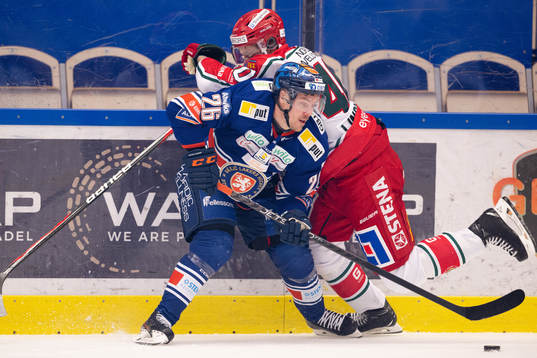 Växjös Joel Kellman och Frölundas Petteri Lindbohm