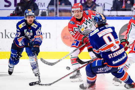 Växjös Manuel Ågren och Frölundas Ryan Lasch