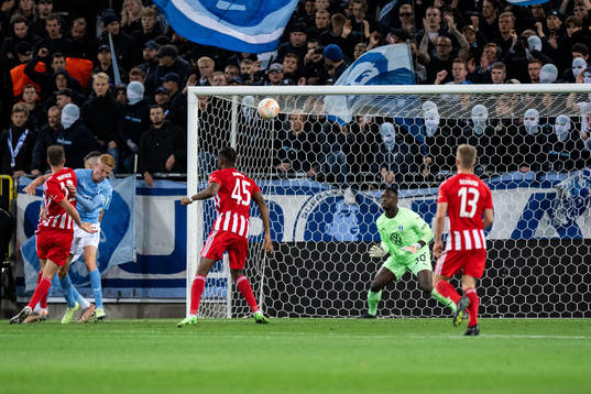 Goalkeeper Ismael Diawara of Malmö FF