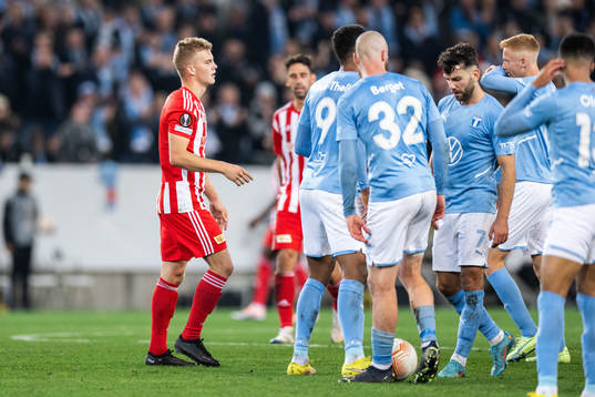 Andras Schäfer of Union Berlin looks dejected