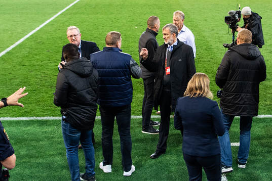 Discussions whether or not the game will be resumed or not