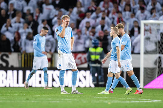 Ola Toivonen of Malmö FF looks dejected