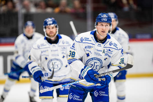 Leksands Olle Alsing jublar