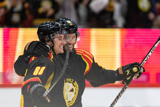 Brynäs Dmytro Timashov och Oula Palve jbular