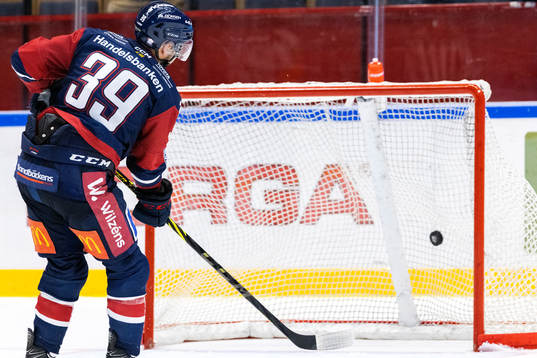 Linköpings Ty Rattie gör 4-2