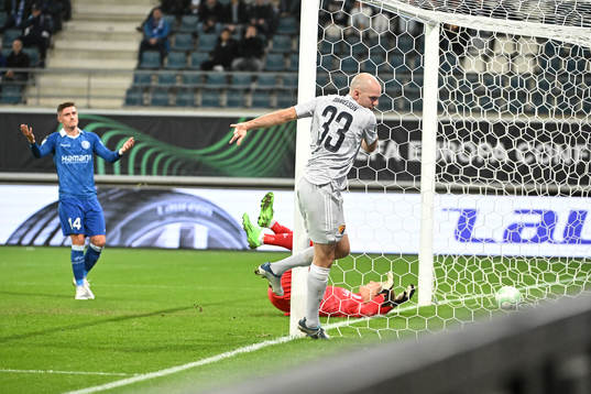 Marcus Danielson of Djurgården scores the 0-1 goal