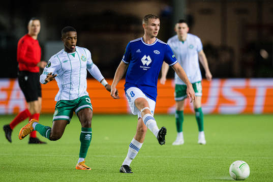Aidomo Emakhu of Shamrock Rovers and Sivert Mannsverk of