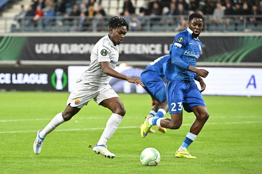 Joel Asoro of Djurgården and  Jordan Torunarigha of Gent