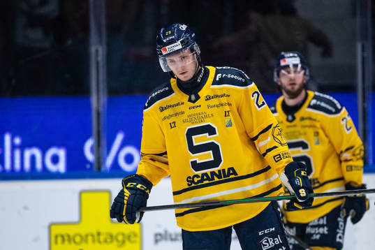 Södertäljes Eric Engstrand deppar