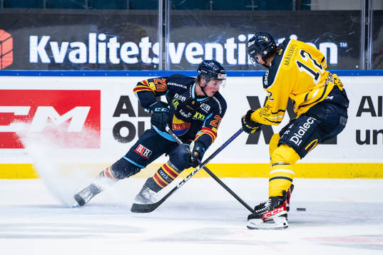 Djurgårdens Calle Odelius och Södertäljes Viktor