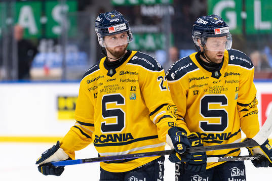 Södertäljes Daniel Norbe och Albin Carlson deppar
