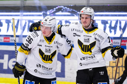 Västerås Alexander Lundsjö och Gabriel Kangas jublar
