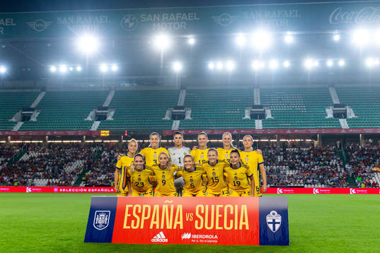 Players of Sweden pose for a team photo