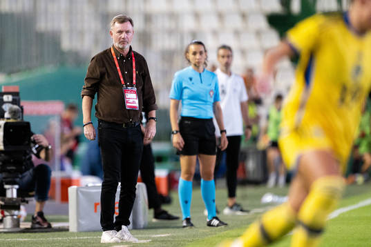 Head coach Peter Gerhardsson of Sweden