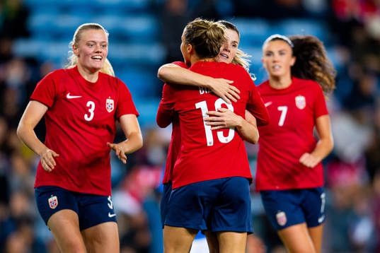 Celin Bizet Ildhusøy of Norway celebrates with teammates