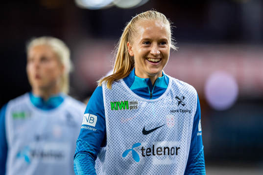 Amalie Eikeland of Norway warms up