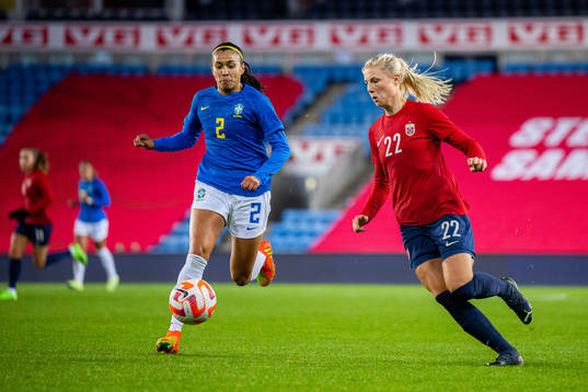 Antonia Ronnycleide Da Costa of Brazil and Sophie Roman