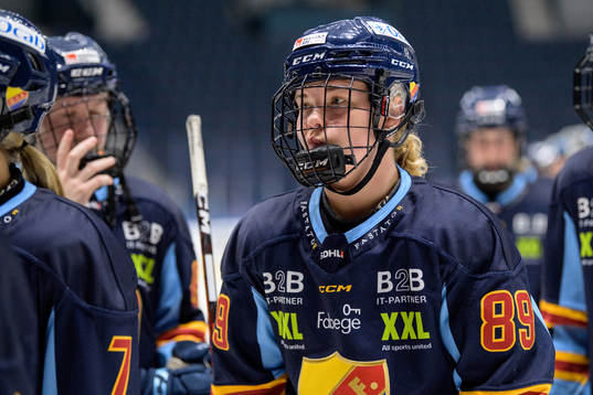 Djurgårdens Nicole Hall deppar