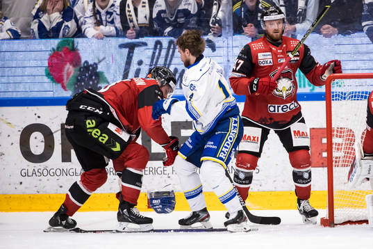 Malmö Redhawkss Adam Ollas Mattsson och Leksands Oskar Lang