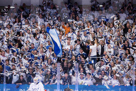 Leksands publiken jublar
