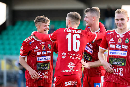 Skövdes Kevin Holmen, Jack Cooper Love och Filip Schyberg