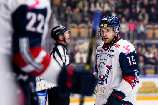 Linköpings Patrick Russell jublar