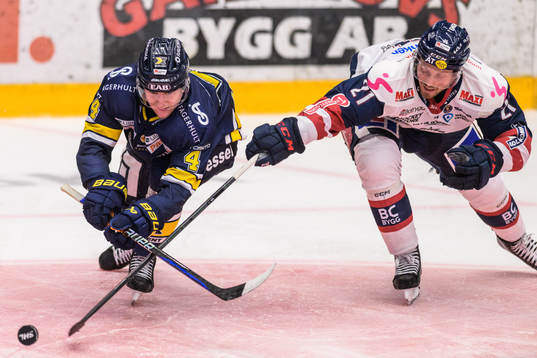 HV71s Emil Andrae  och Linköpings Christoffer Ehn