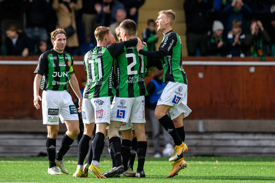 GAIS spelare jublar