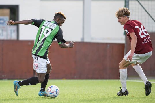 GAIS Rickard Emeka Friday och Qvidings Johannes Engvall